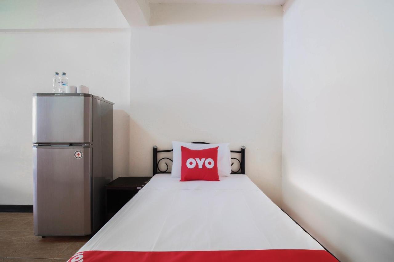 Oyo 963 Sunshine Guesthouse Паттая Екстер'єр фото
