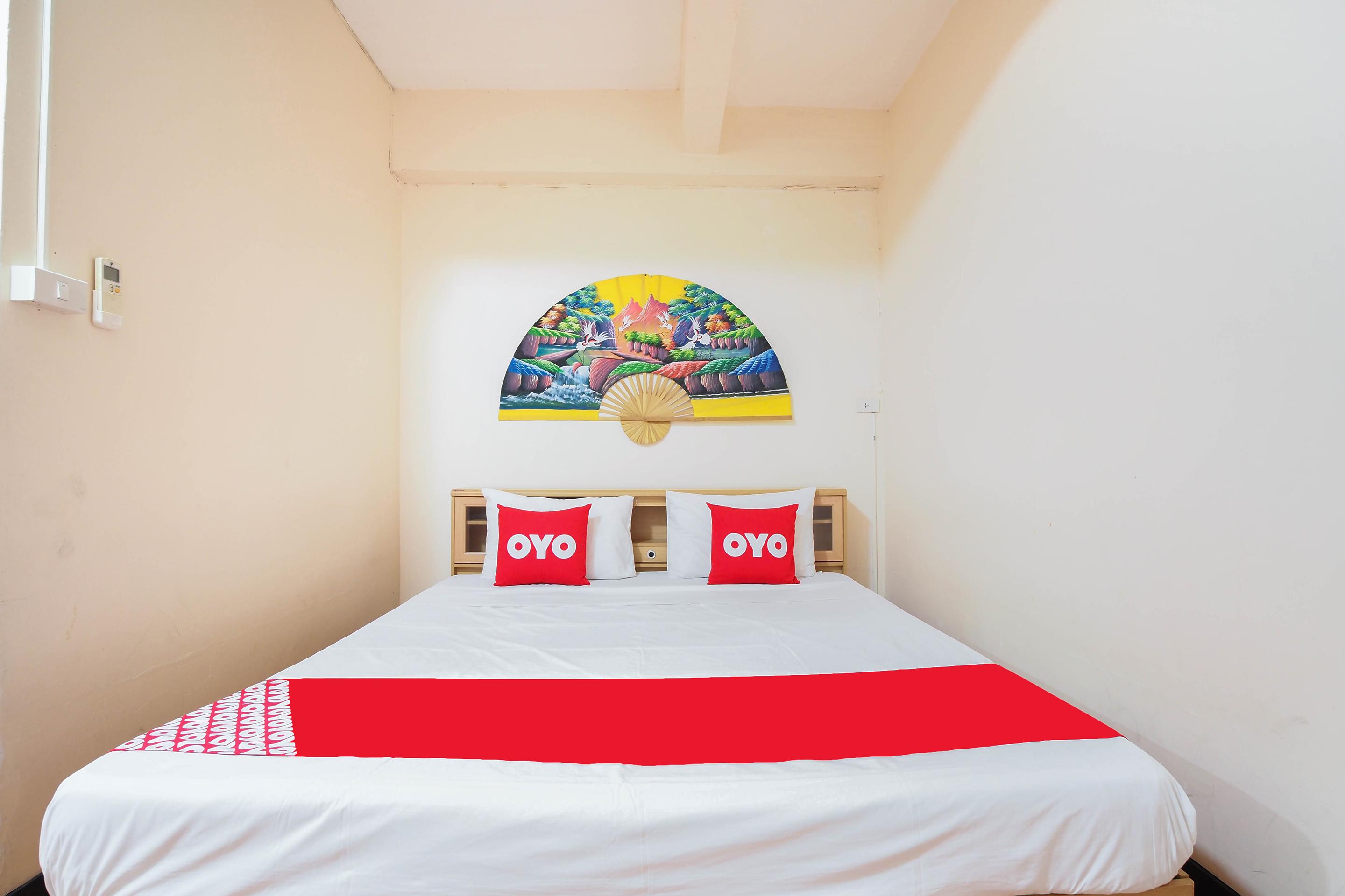 Oyo 963 Sunshine Guesthouse Паттая Екстер'єр фото